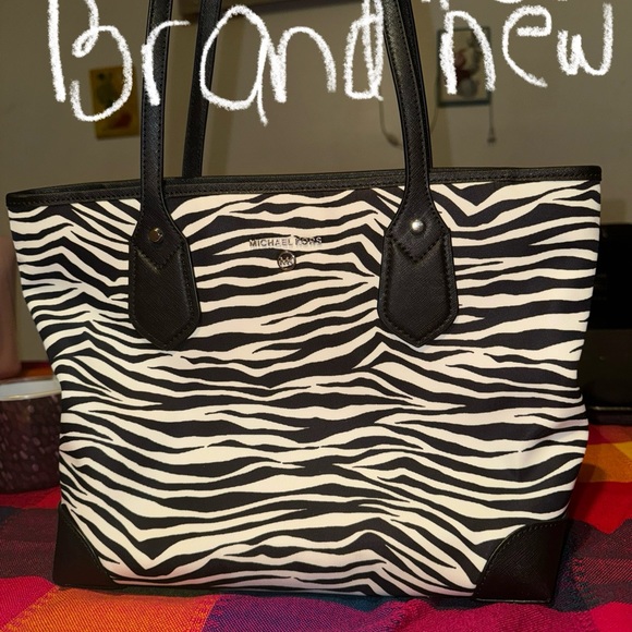 All ORIGINAL MICHAEL KORS make an offer - Picture 2 of 8